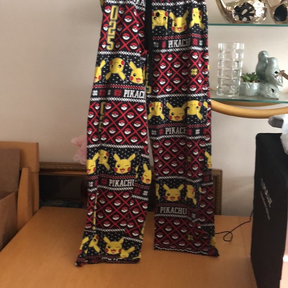 Vintage pikachu women’s pajamas - Picture 2 of 11